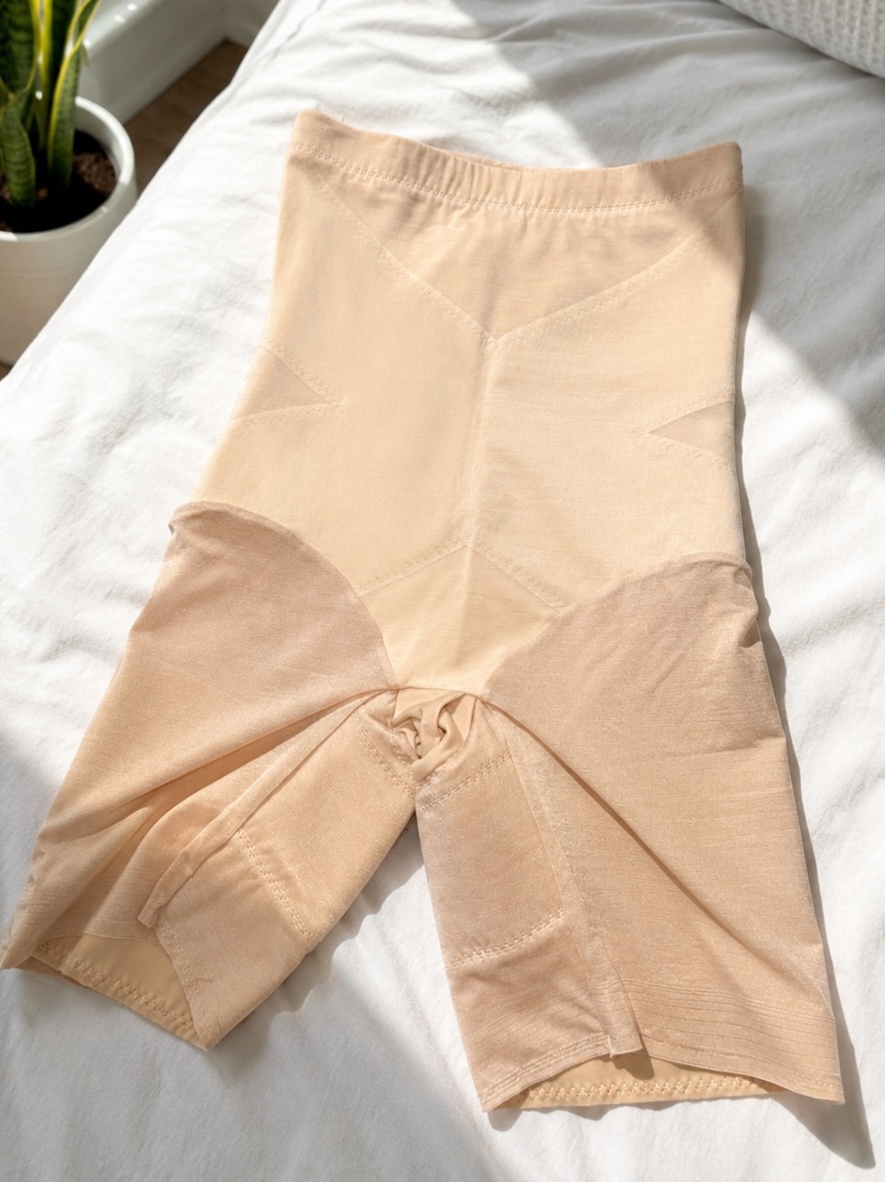 Honeylove SuperPower Mid-Thigh Shaper Shorts Nude Beige Size Large